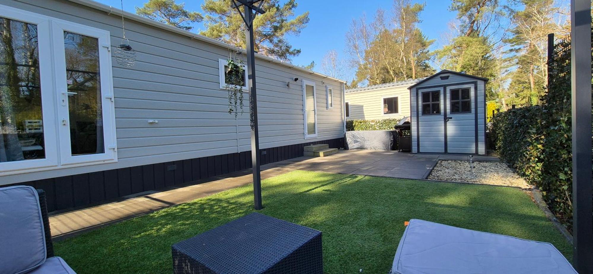 Het Veluwse Boshuisje Knus Chalet Met Omheinde Tuin Op De Veluwe Hoenderloo Extérieur photo